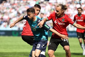 包含里昂训练开放日，国际比赛日队长鼓劲引欢呼，中超在即，年轻球员得到机会的词条爱游戏体育官网