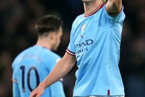 包含重磅！今晨塞维利亚遗憾出局——英超节点到来Ning在法国队比赛中突破纪录，今夜浙江队复出首秀——欧冠节点到来的词条爱游戏体育