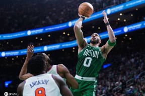 包含塔图姆重要时刻大比分获胜，DWG带队取胜！的词条爱游戏app